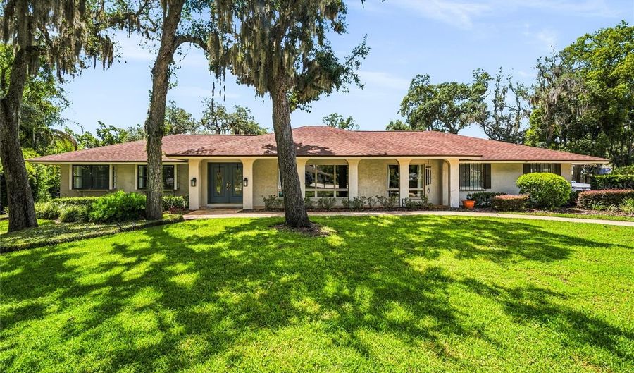111 LITTLE OAK Ln, Altamonte Springs, FL 32714 - 6 Beds, 3 Bath