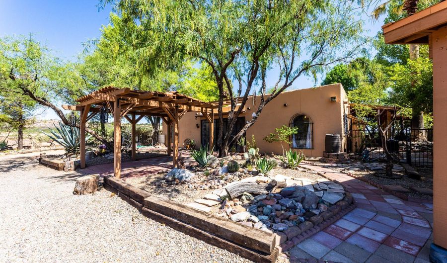 500 E Foundation Five Rd, Benson, AZ 85602 - 4 Beds, 2 Bath