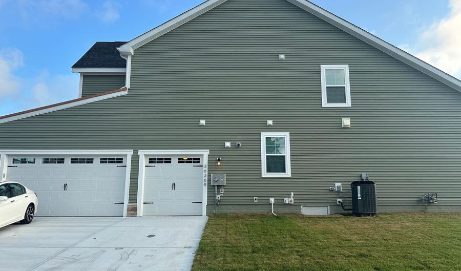 36369 BETTS Dr, Frankford, DE 19945 - 5 Beds, 3 Bath