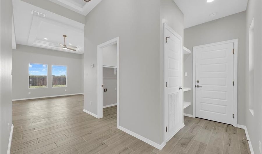 1334 S 9th St, Alamo, TX 78516 - 3 Beds, 2 Bath