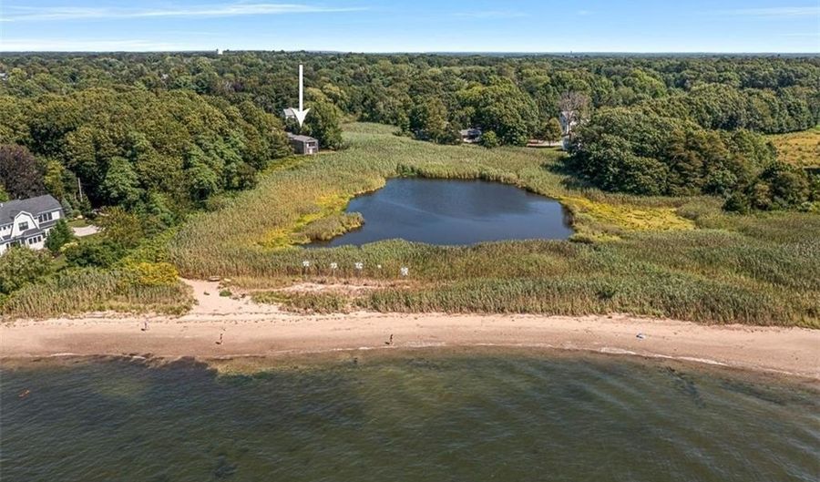 150 Alfred Drowne Rd, Barrington, RI 02806 - 4 Beds, 3 Bath