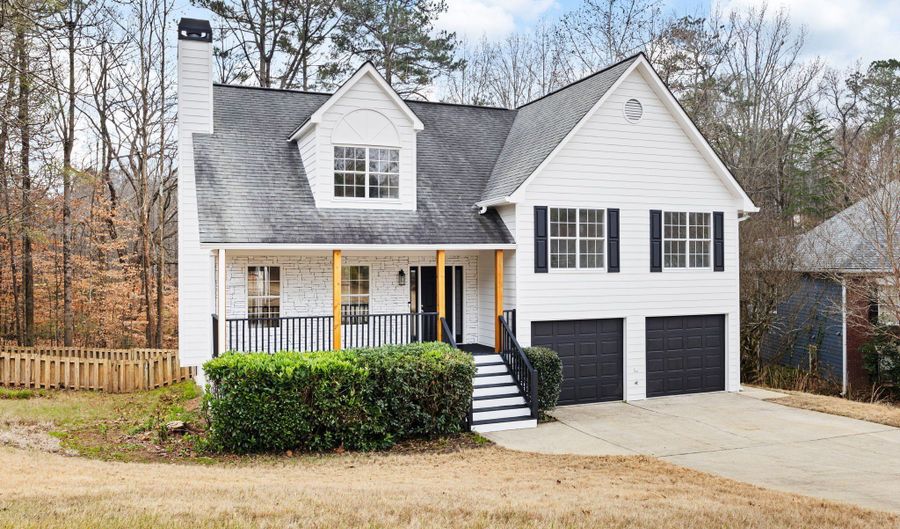 1029 Regency Dr, Acworth, GA 30102 - 5 Beds, 3 Bath