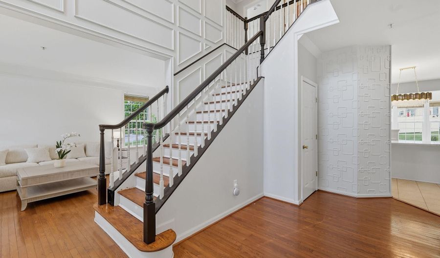 2001 MEDINAH RIDGE Rd, Accokeek, MD 20607 - 6 Beds, 5 Bath