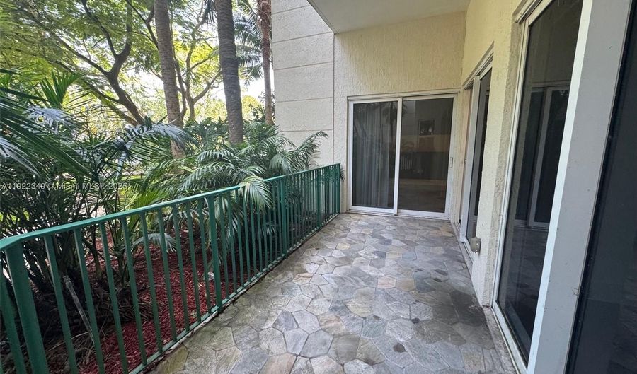 20000 E Country Club Dr 104, Aventura, FL 33180 - 3 Beds, 3 Bath