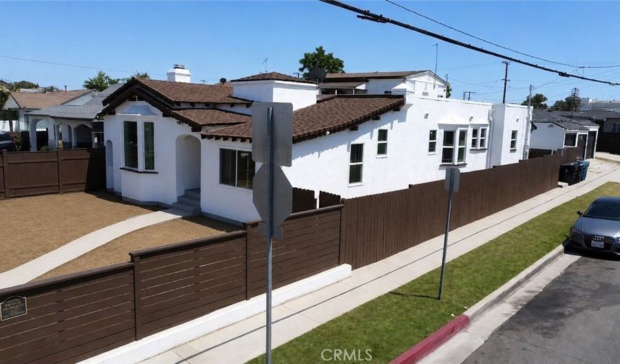 1558 W 105th, Los Angeles, CA 90047 - 4 Beds, 3 Bath