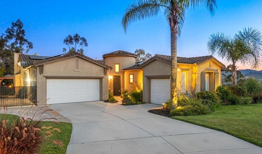 26112 Crescendo Dr, Escondido, CA 92026 - 3 Beds, 3 Bath