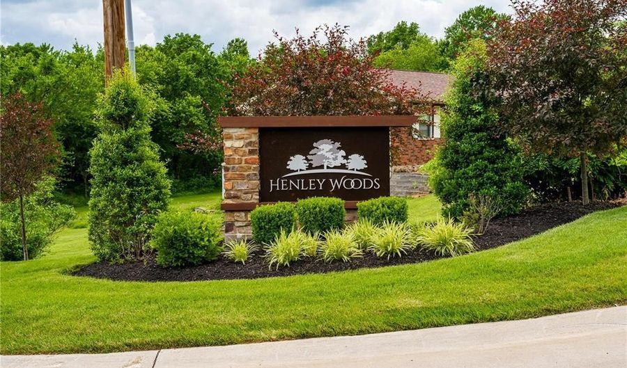 2000 Henley Woods Dr, Arnold, MO 63010 - 4 Beds, 3 Bath