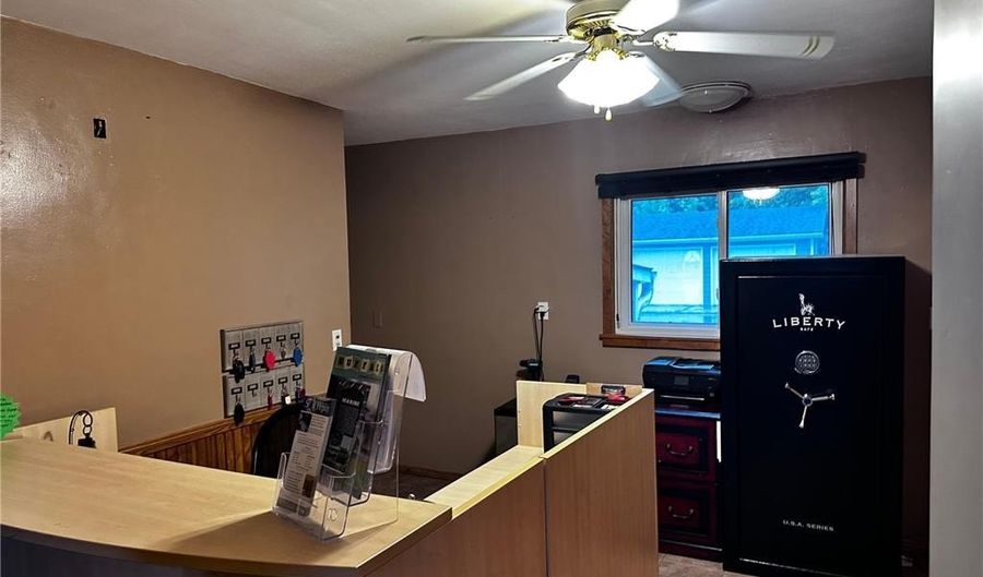 240 N State Road 35, Alma, WI 54610 - 9 Beds, 9 Bath