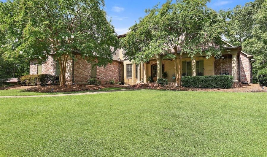 715 Westerly Dr, Brandon, MS 39042 - 5 Beds, 4 Bath