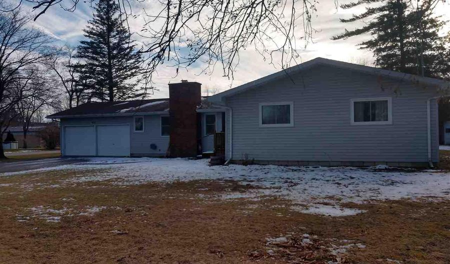 412 E Michigan Ave, Au Gres, MI 48703 - 3 Beds, 2 Bath