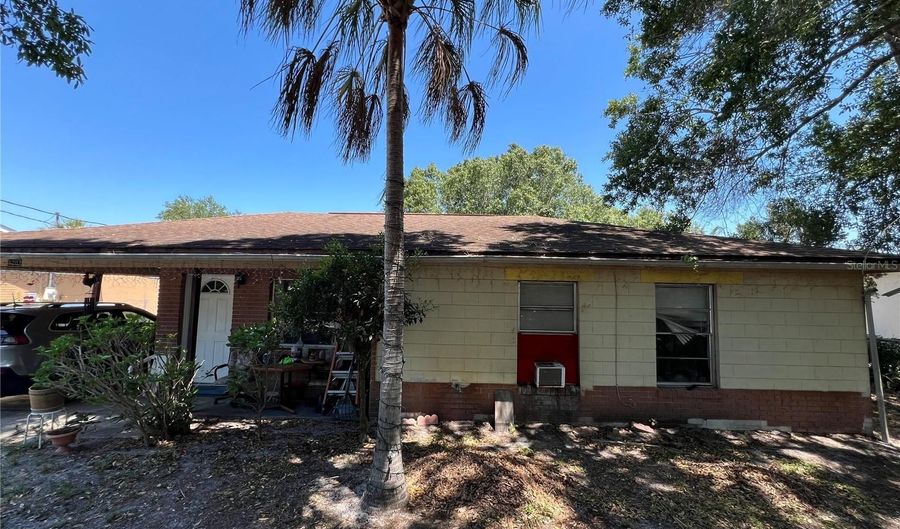 1207 NE HICKORY St, Arcadia, FL 34266 - 3 Beds, 2 Bath