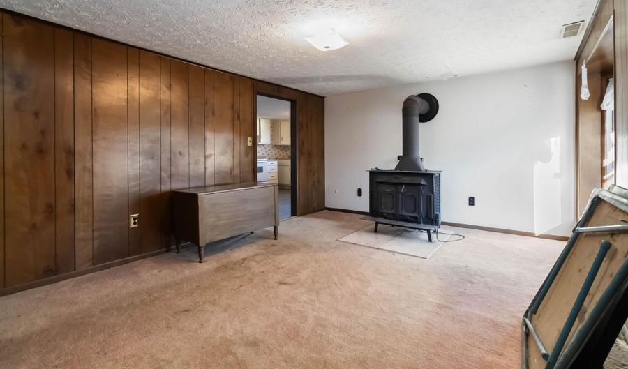 85 Walnut St, Barbourville, KY 40906 - 4 Beds, 2 Bath