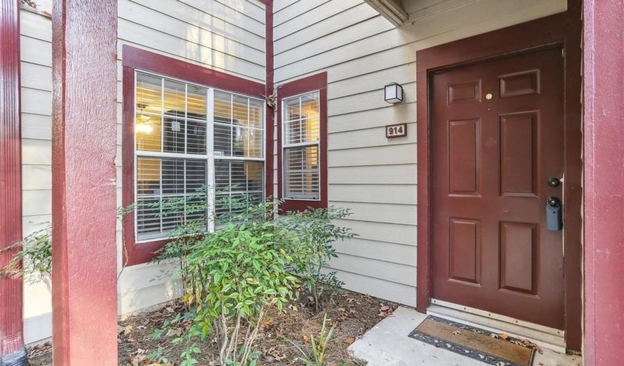 914 Wentworth Ct, Alpharetta, GA 30022 - 2 Beds, 2 Bath