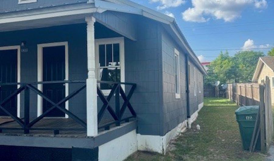 1211 Sharpe St, Bainbridge, GA 39819 - 3 Beds, 1 Bath
