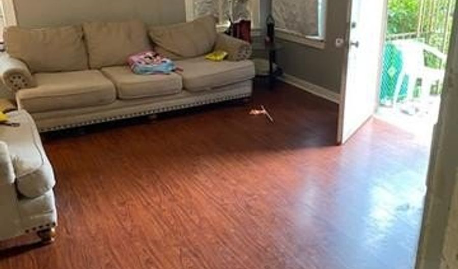 3106 LAUREL St, Pineville, LA 71301 - 2 Beds, 1 Bath