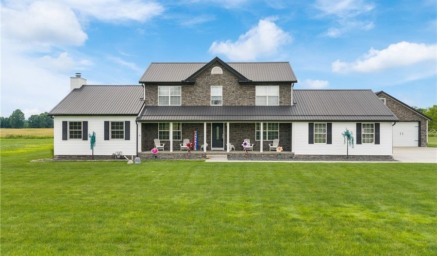 1795 New Milford Rd, Atwater, OH 44201 - 4 Beds, 3 Bath