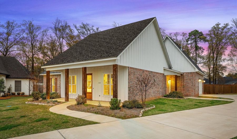 616 Meridian Way, Benton, LA 71006 - 5 Beds, 3 Bath