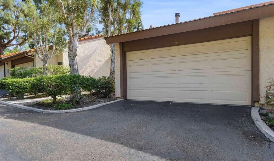 5365 Aztec Dr 44, La Mesa, CA 91942 - 2 Beds, 3 Bath