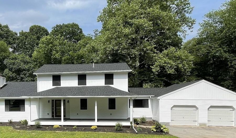 512 CRICKET Ln, Hockessin, DE 19707 - 5 Beds, 4 Bath