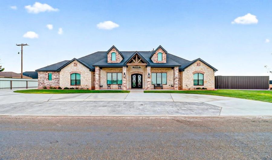 1501 NW 12th St, Andrews, TX 79714 - 4 Beds, 4 Bath