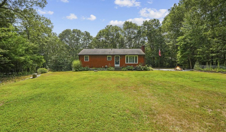 620 Buck Hill Rd, Burrillville, RI 02859 - 3 Beds, 1 Bath