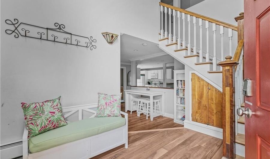 19 Warren Ave 19, Middletown, RI 02842 - 4 Beds, 2 Bath
