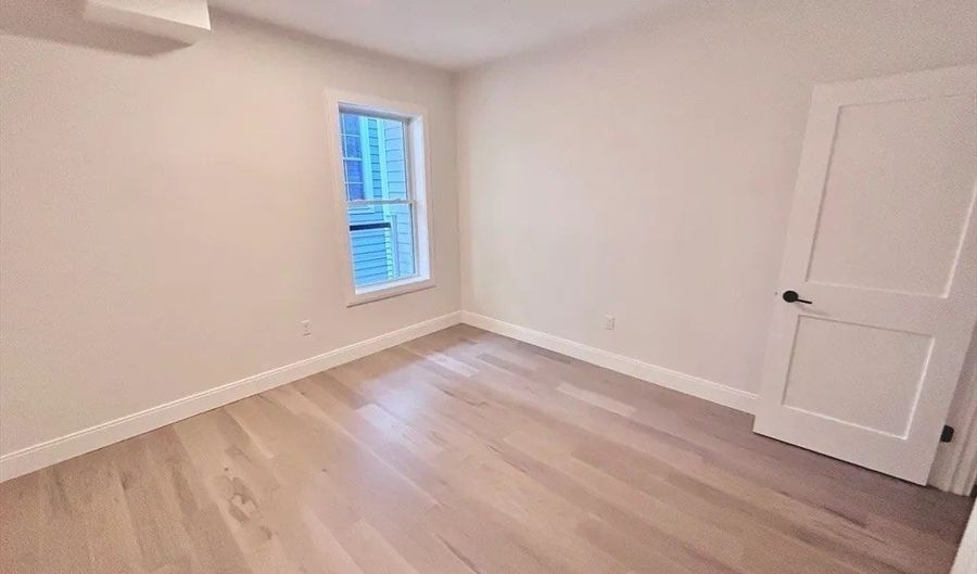 120 Emerson St 3, Boston, MA 02127 - 2 Beds, 2 Bath