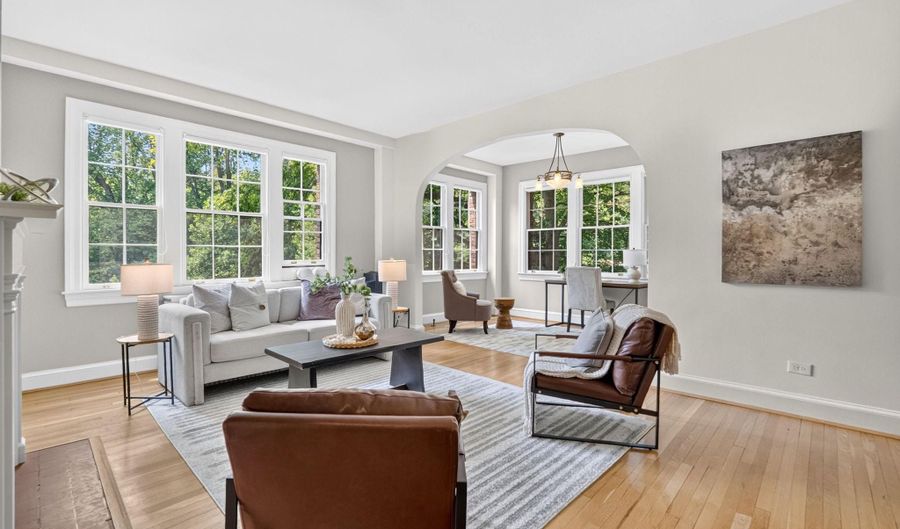 3041 SEDGWICK St NW 201-D, Washington, DC 20008 - 3 Beds, 2 Bath