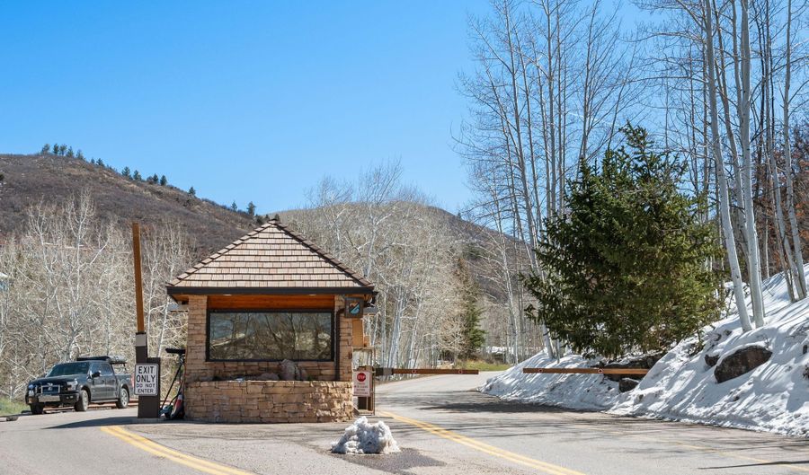 156 Eppley Dr, Aspen, CO 81611 - 5 Beds, 6 Bath