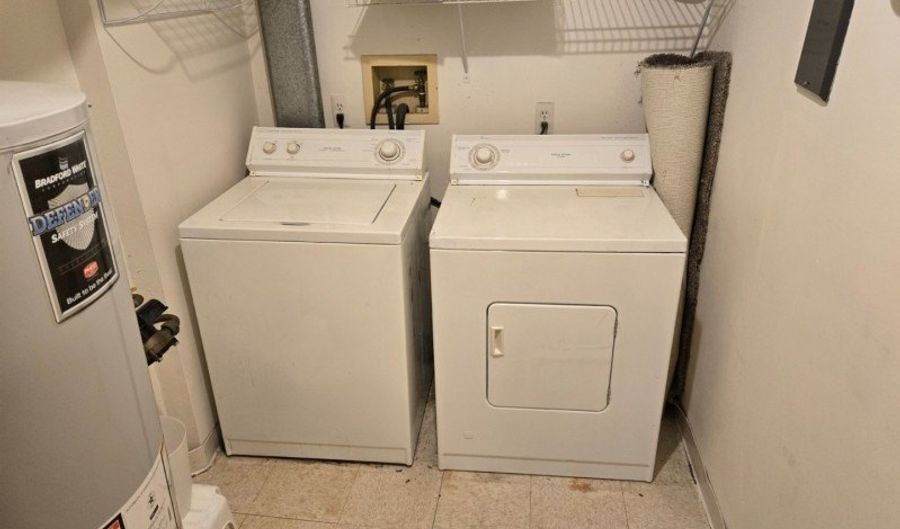 159 Robertson Way, Bayonne, NJ 07035 - 2 Beds, 2 Bath