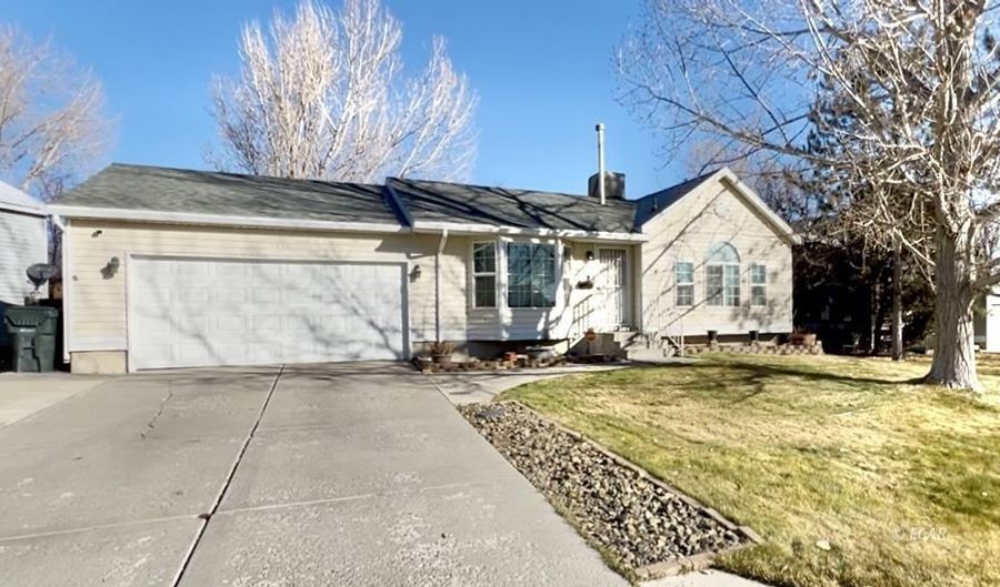 2206 Clearwater Ct, Elko, NV 89801 - 3 Beds, 2 Bath
