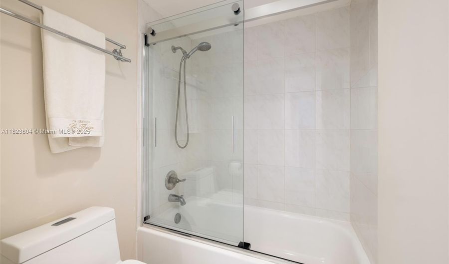 3375 N Country Club Dr 602, Aventura, FL 33180 - 2 Beds, 2 Bath