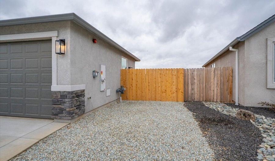 20163 Solomon Peak Dr Lot 18, Anderson, CA 96007 - 4 Beds, 2 Bath