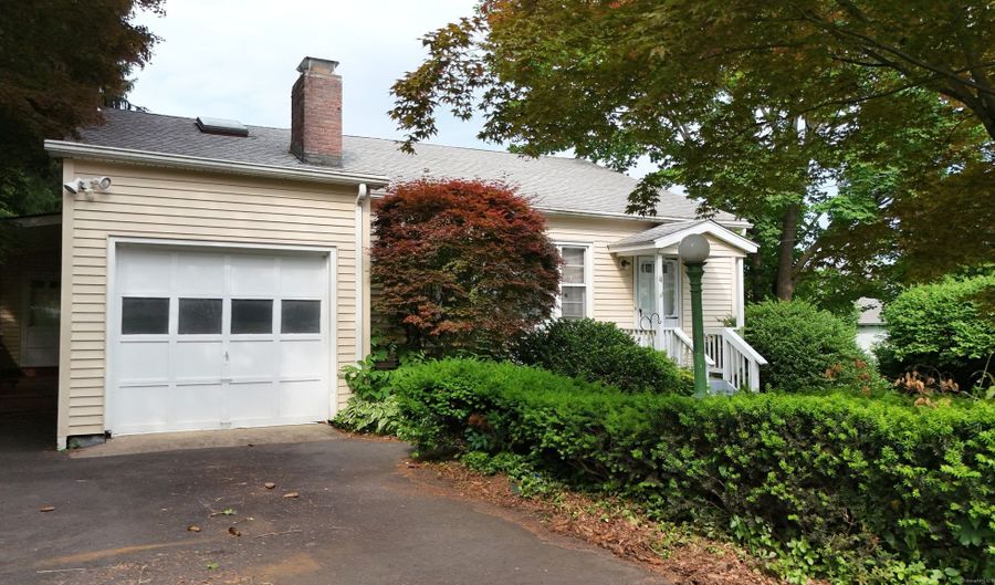 11 Well Ave, Danbury, CT 06810 - 4 Beds, 2 Bath