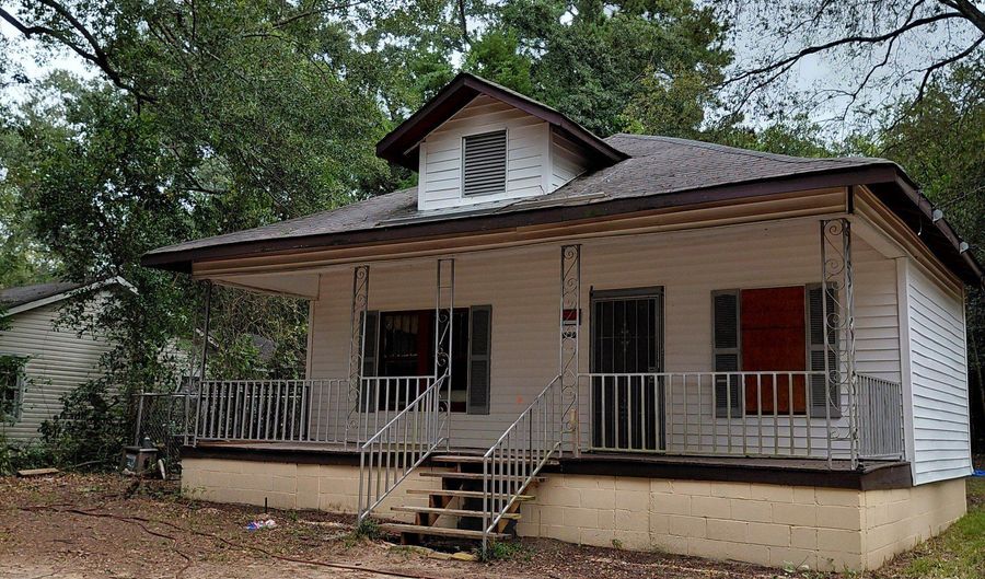 1322 Triple Hl, Macon, GA 31206 - 2 Beds, 1 Bath