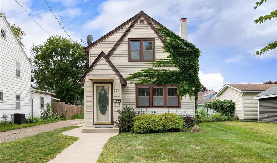 304 9th St SW, Austin, MN 55912 - 2 Beds, 1 Bath