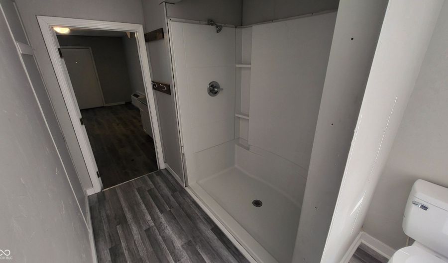 336 W 6th St, Anderson, IN 46016 - 1 Beds, 1 Bath