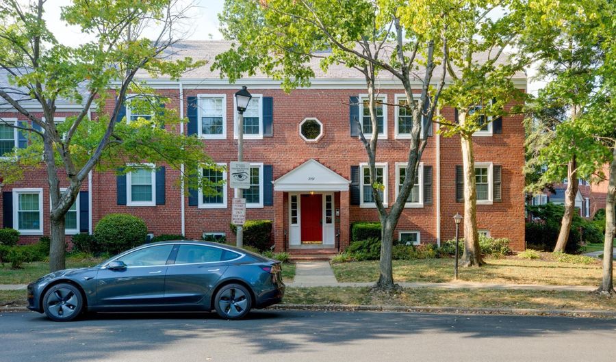 2991 S COLUMBUS St B2, Arlington, VA 22206 - 2 Beds, 2 Bath