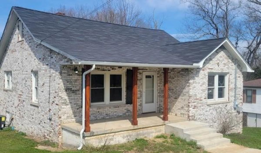 233 CRAB ORCHARD Ave, Crab Orchard, WV 25827 - 4 Beds, 2 Bath