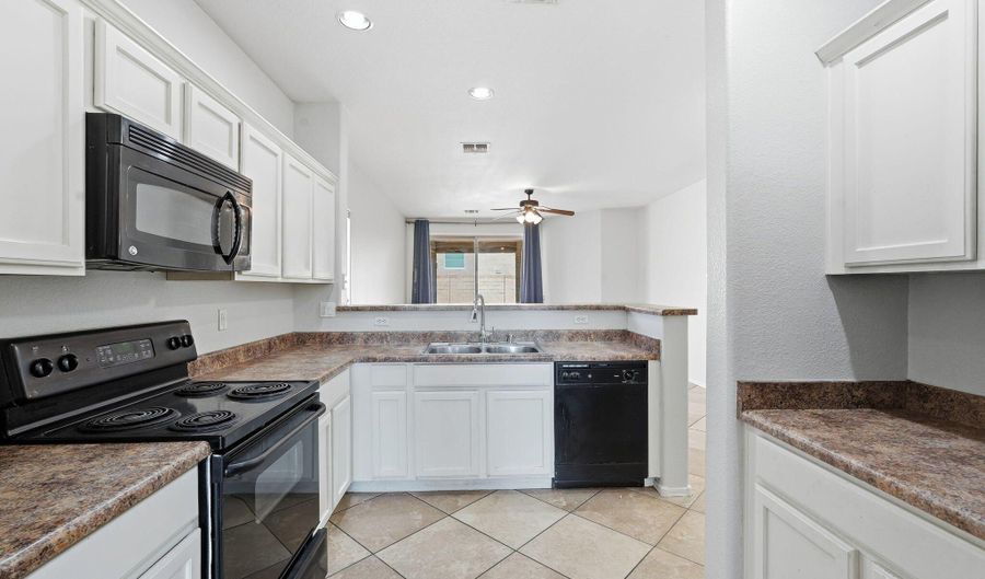 11630 W LINCOLN St, Avondale, AZ 85323 - 3 Beds, 2 Bath