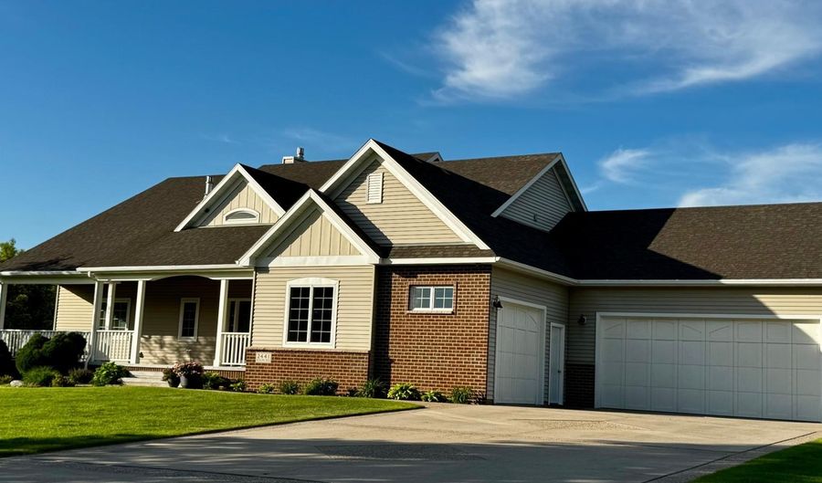 2441 Highland Trl SW, Alexandria, MN 56308 - 4 Beds, 4 Bath
