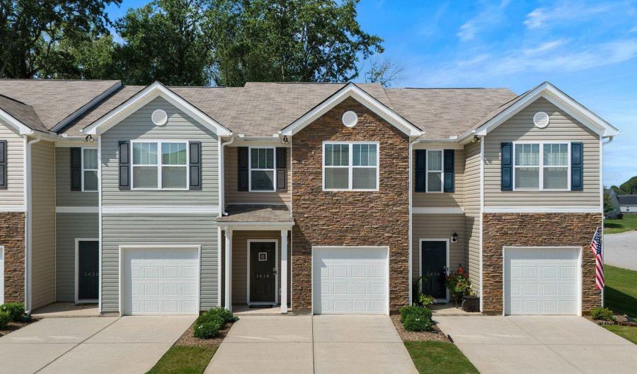 1418 Bella Grace Ct, Boiling Springs, SC 29316 - 3 Beds, 3 Bath