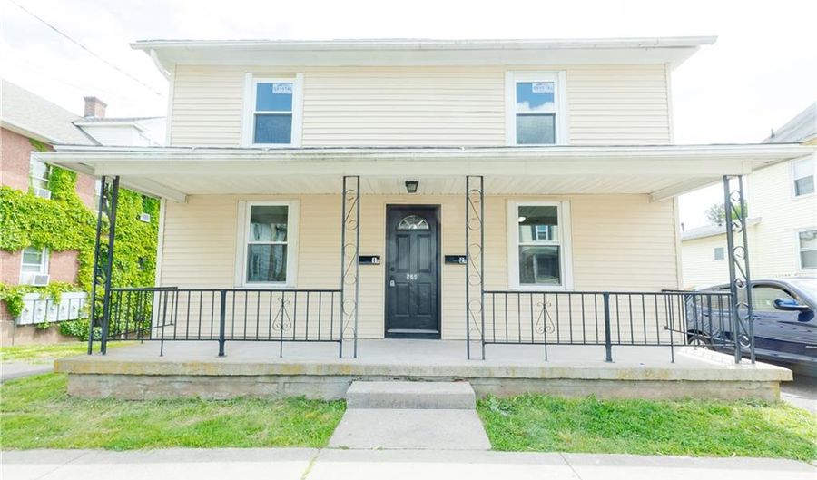 574 High St, Middletown, CT 06457 - 4 Beds, 2 Bath