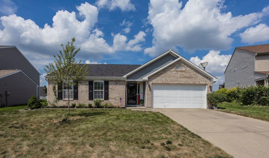 7934 Painted Pony Dr, Indianapolis, IN 46217 - 3 Beds, 2 Bath