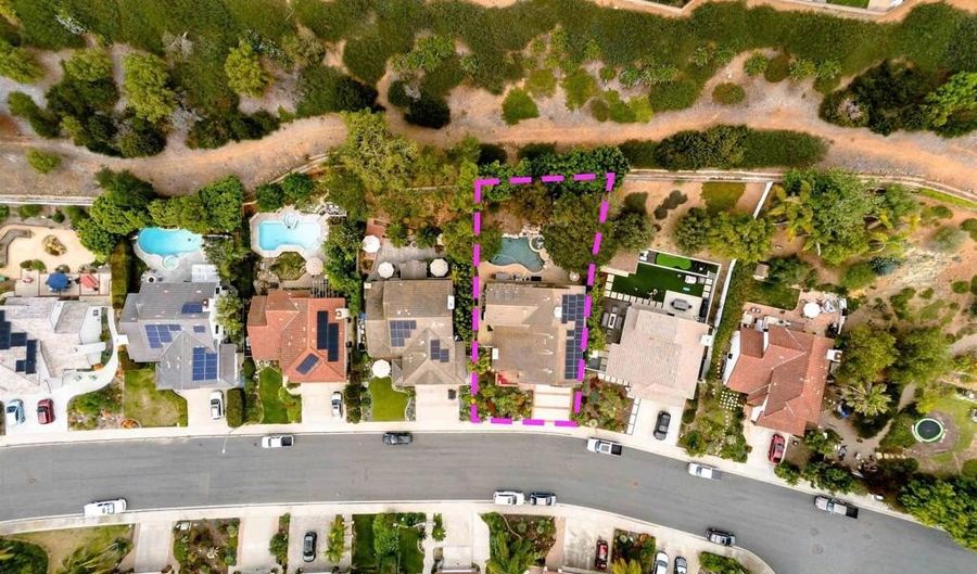 3533 Calle Gavanzo, Carlsbad, CA 92009 - 5 Beds, 4 Bath