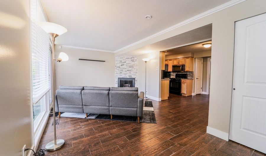 127 E 1100 N 3, Bountiful, UT 84010 - 2 Beds, 1 Bath