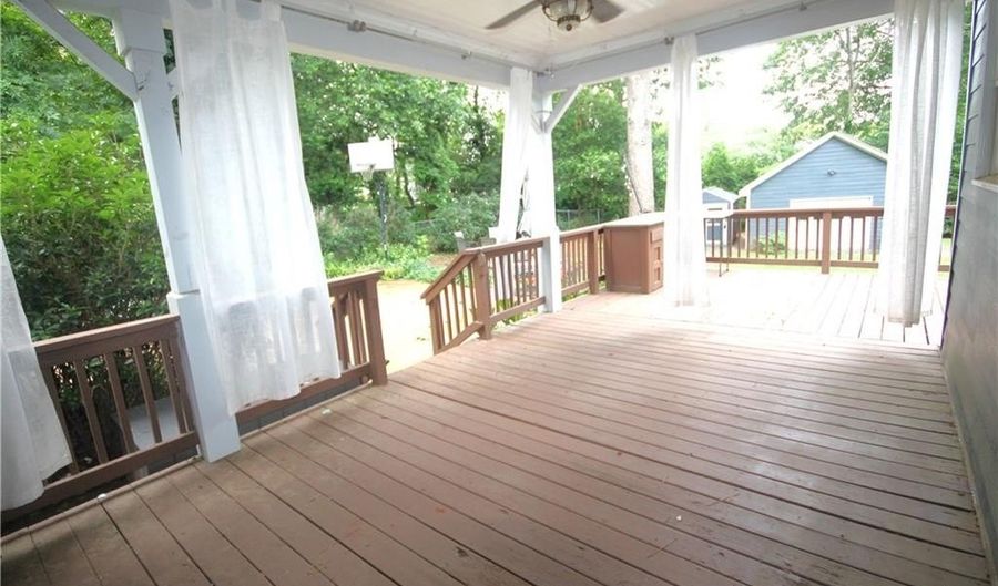 3293 Covington Hwy, Avondale Estates, GA 30002 - 5 Beds, 3 Bath