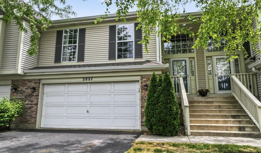 2827 S Embers Ln, Arlington Heights, IL 60005 - 3 Beds, 3 Bath