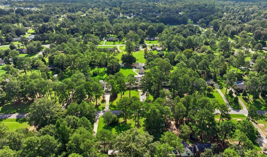 231 Dunaway Dr, Albany, GA 31721 - 6 Beds, 5 Bath