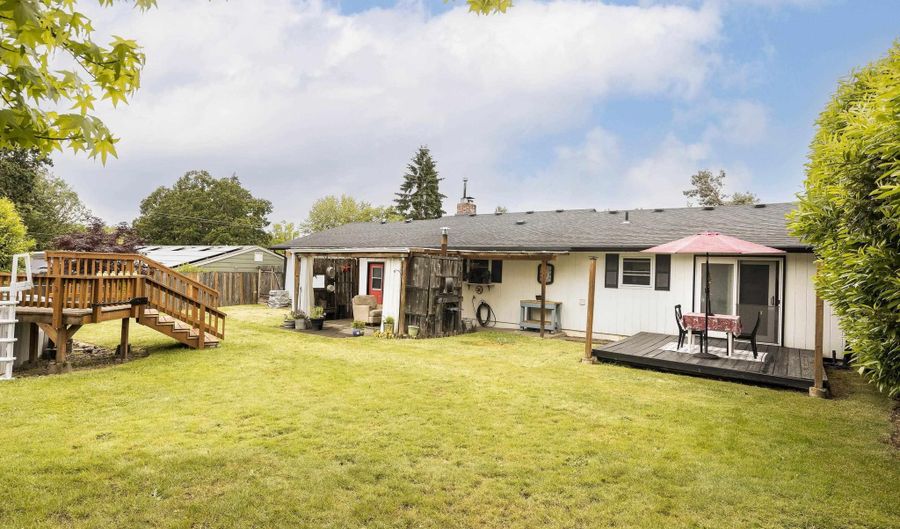 18430 SW Broad Oak Bl, Aloha, OR 97007 - 3 Beds, 2 Bath